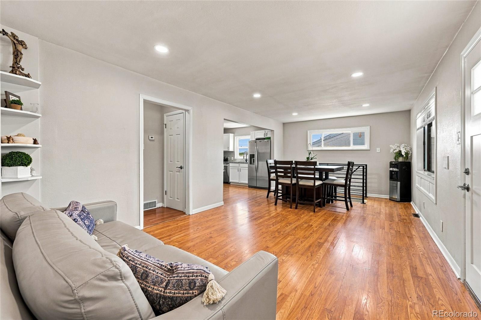 MLS Image #3 for 118 s yates way,denver, Colorado