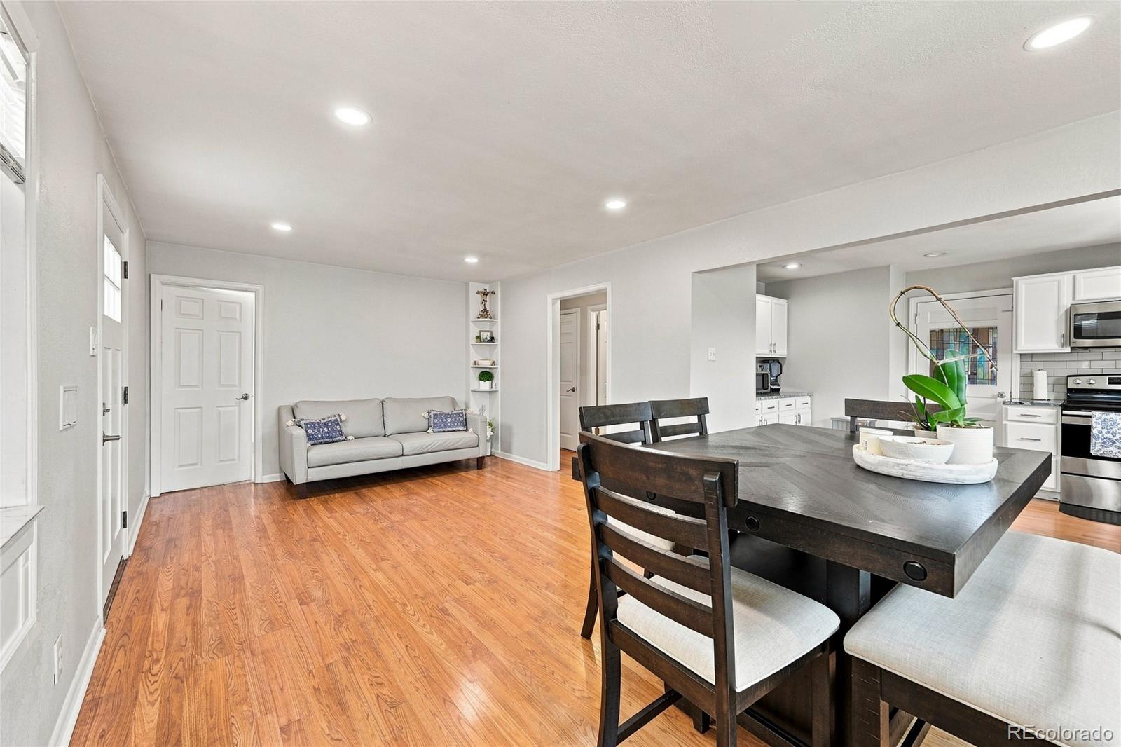 MLS Image #4 for 118 s yates way,denver, Colorado