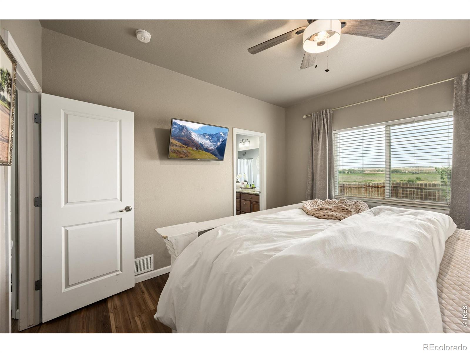MLS Image #15 for 1933  sunset circle,milliken, Colorado