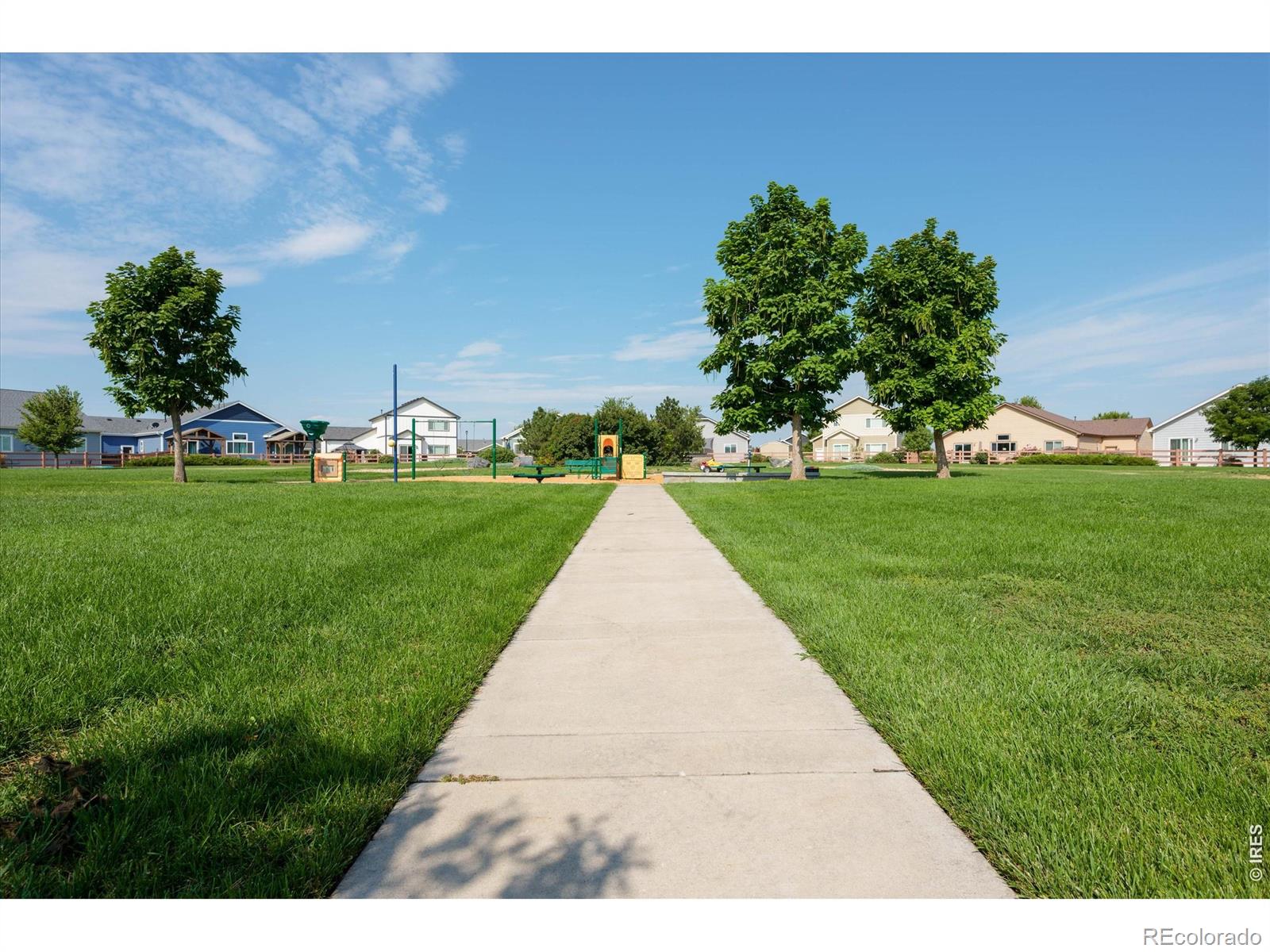 MLS Image #38 for 1933  sunset circle,milliken, Colorado