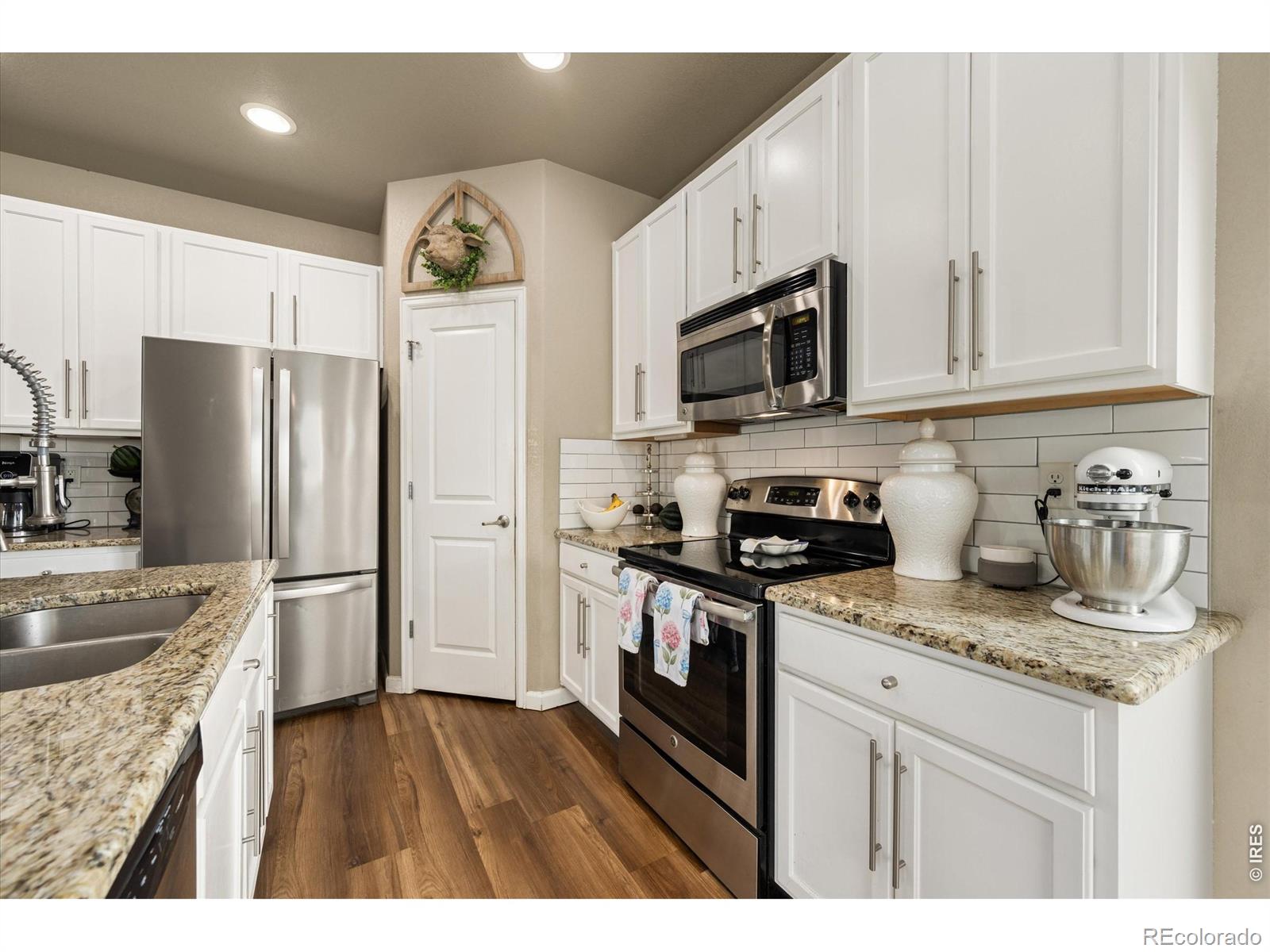 MLS Image #5 for 1933  sunset circle,milliken, Colorado