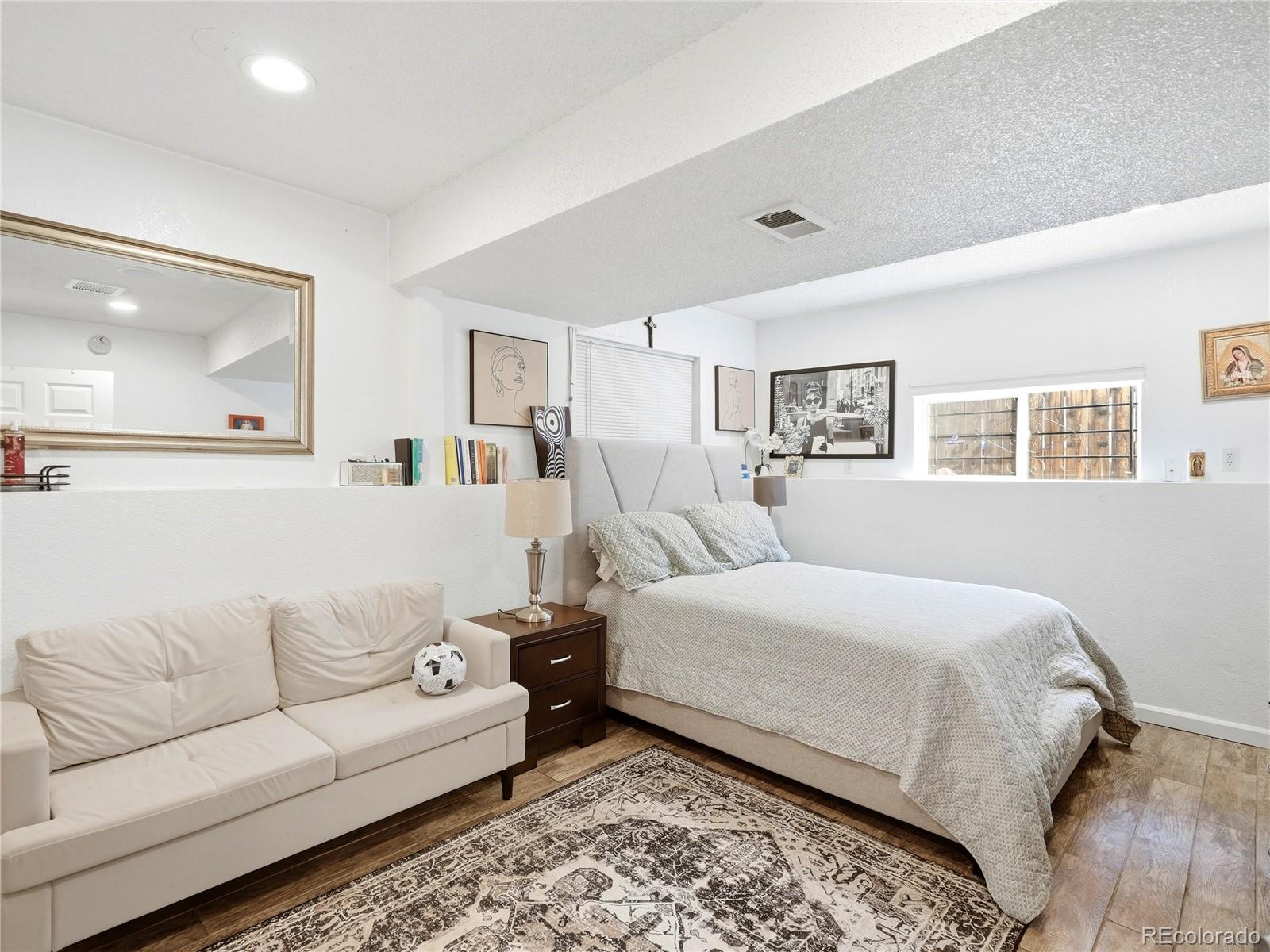 MLS Image #13 for 4726  grant street,denver, Colorado