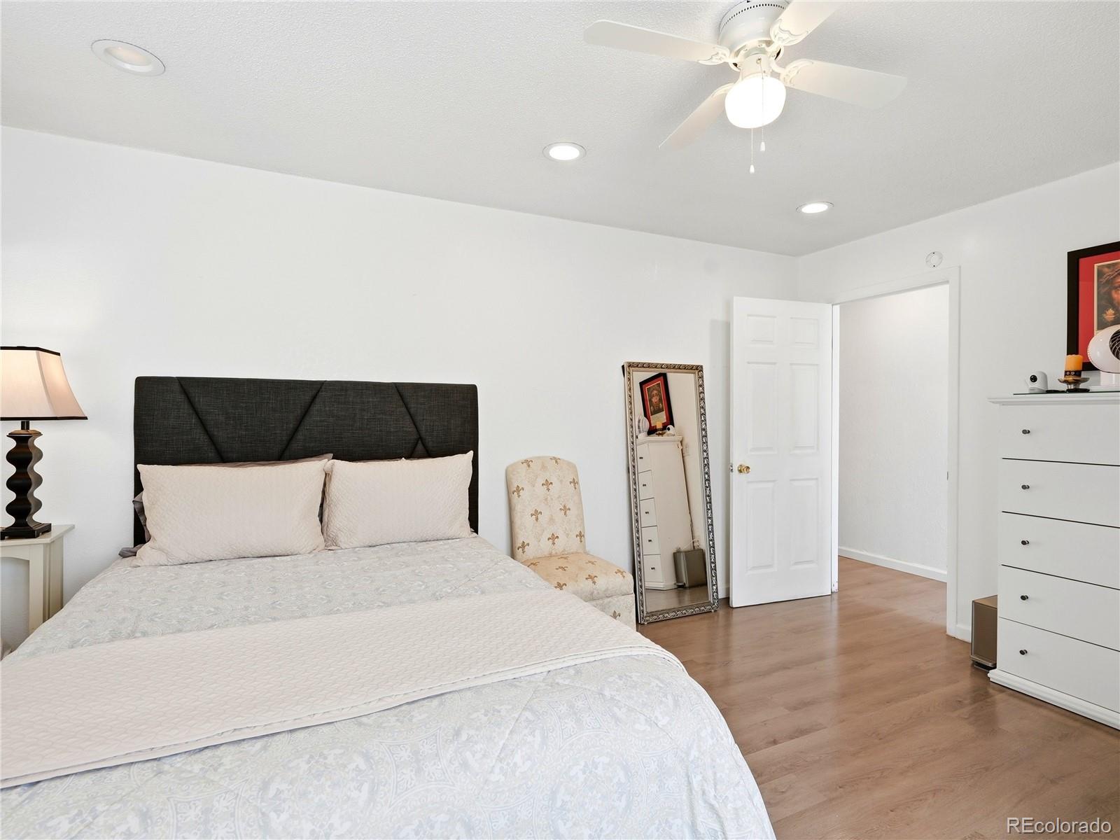 MLS Image #21 for 4726  grant street,denver, Colorado