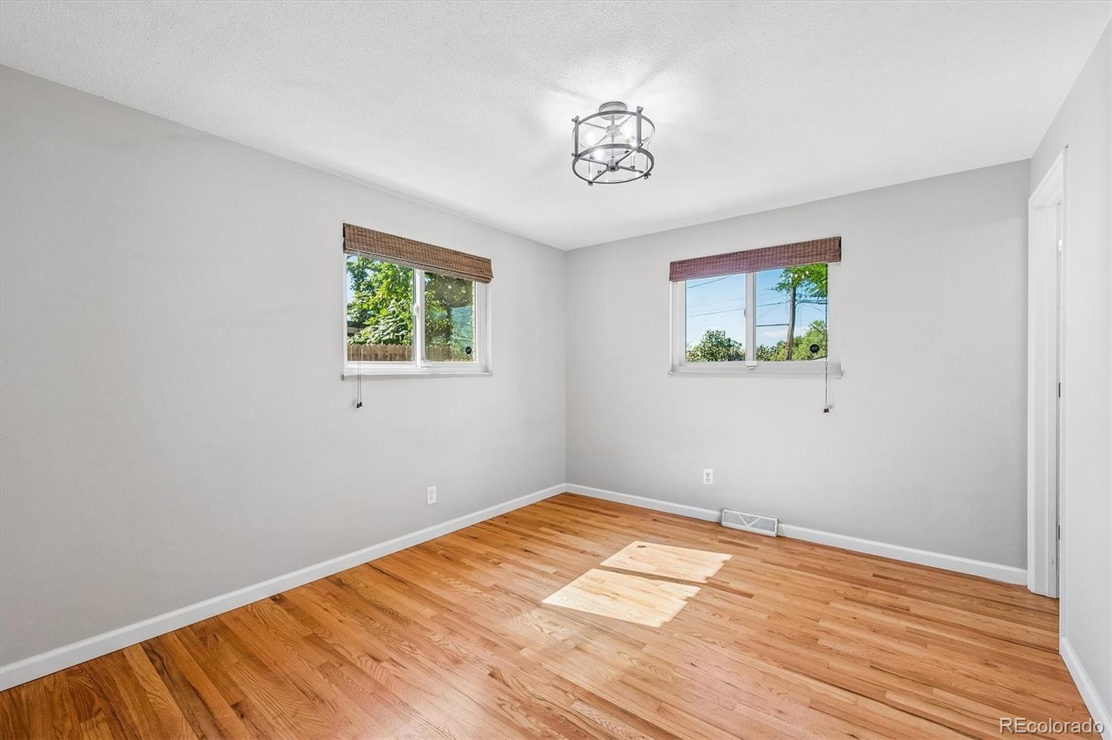 MLS Image #12 for 1461 s magnolia way,denver, Colorado