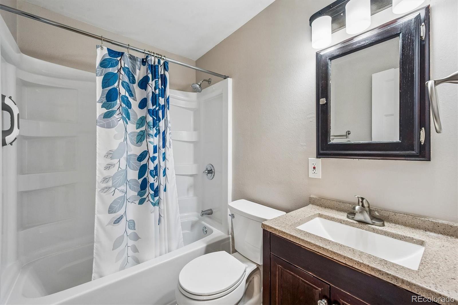 MLS Image #14 for 1461 s magnolia way,denver, Colorado