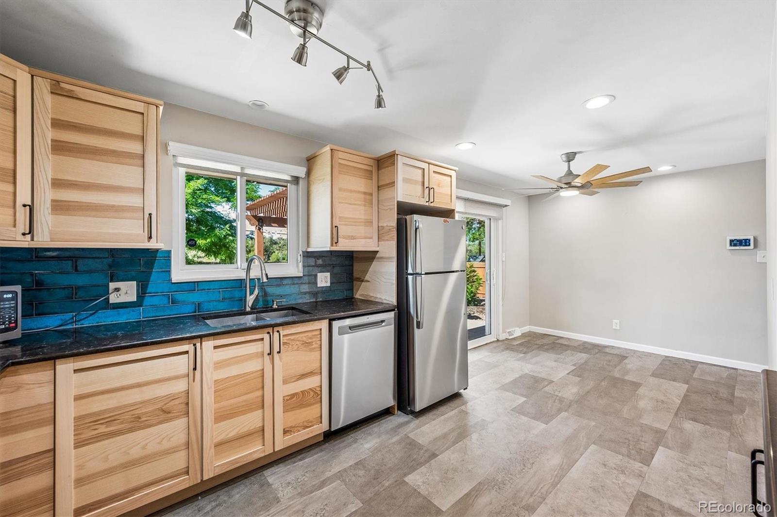MLS Image #7 for 1461 s magnolia way,denver, Colorado