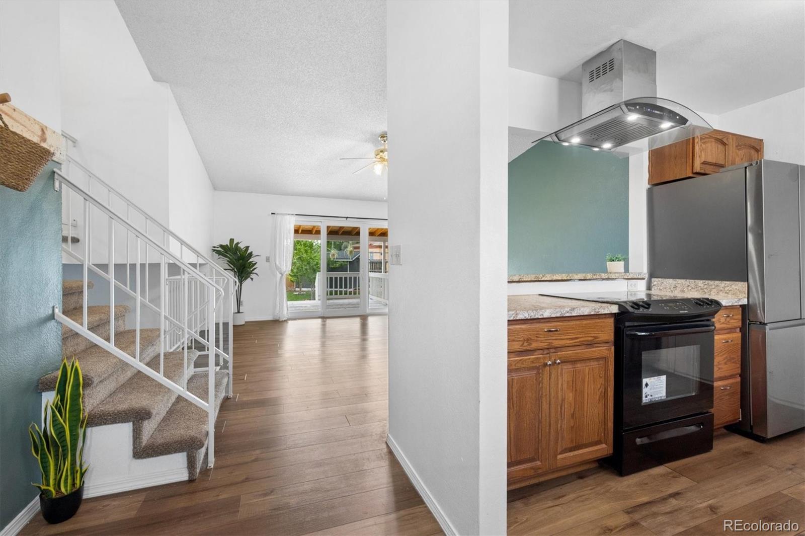MLS Image #3 for 5832 s netherland circle,aurora, Colorado