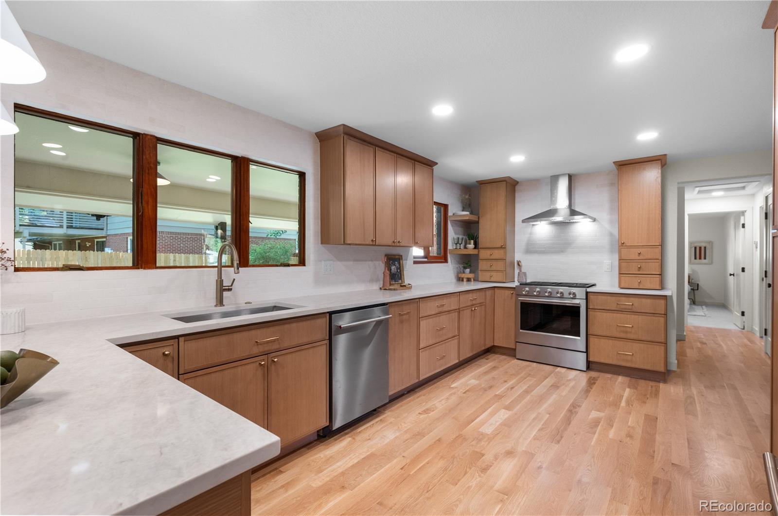 MLS Image #19 for 3701 s peach way,denver, Colorado
