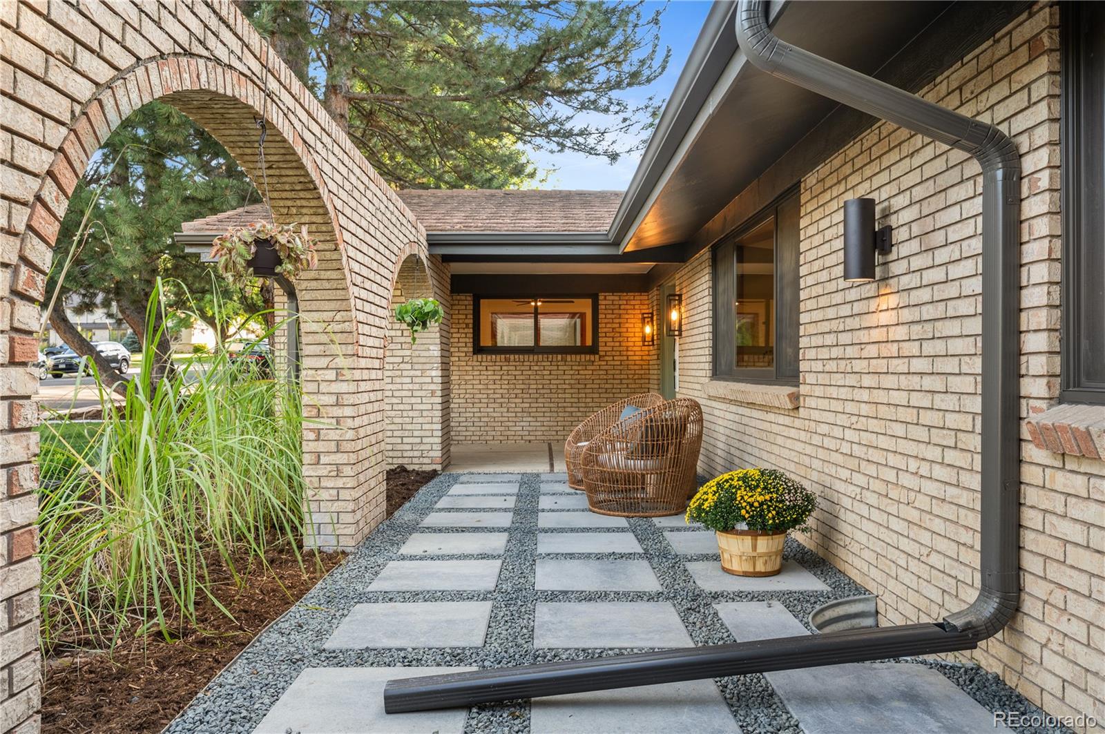 MLS Image #5 for 3701 s peach way,denver, Colorado
