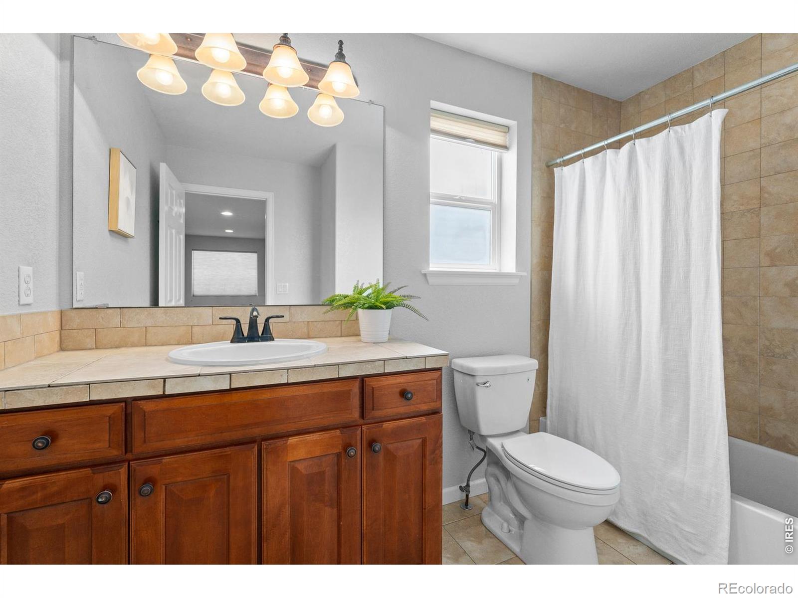 MLS Image #24 for 1017 s krameria street,denver, Colorado