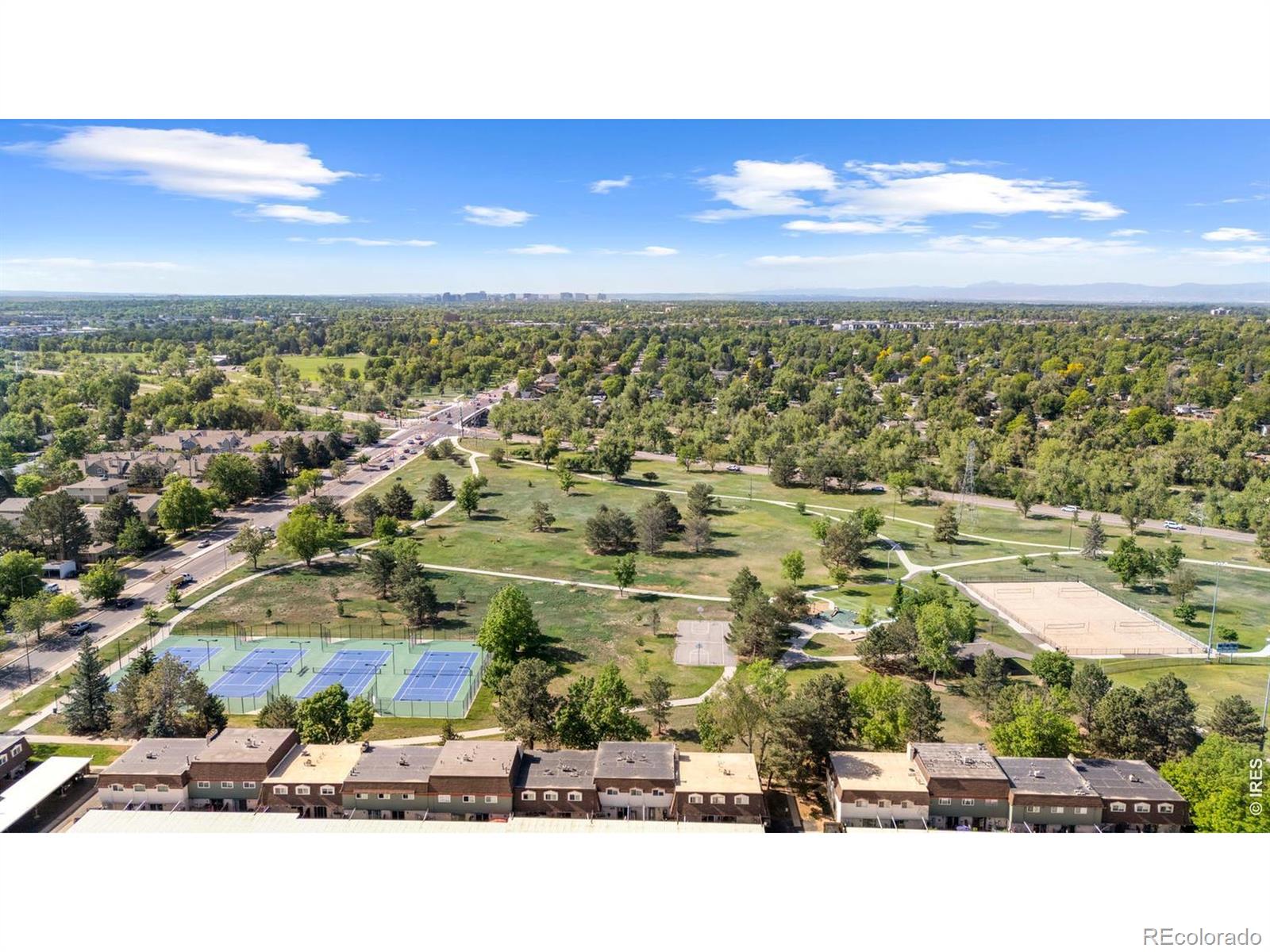 MLS Image #42 for 1017 s krameria street,denver, Colorado