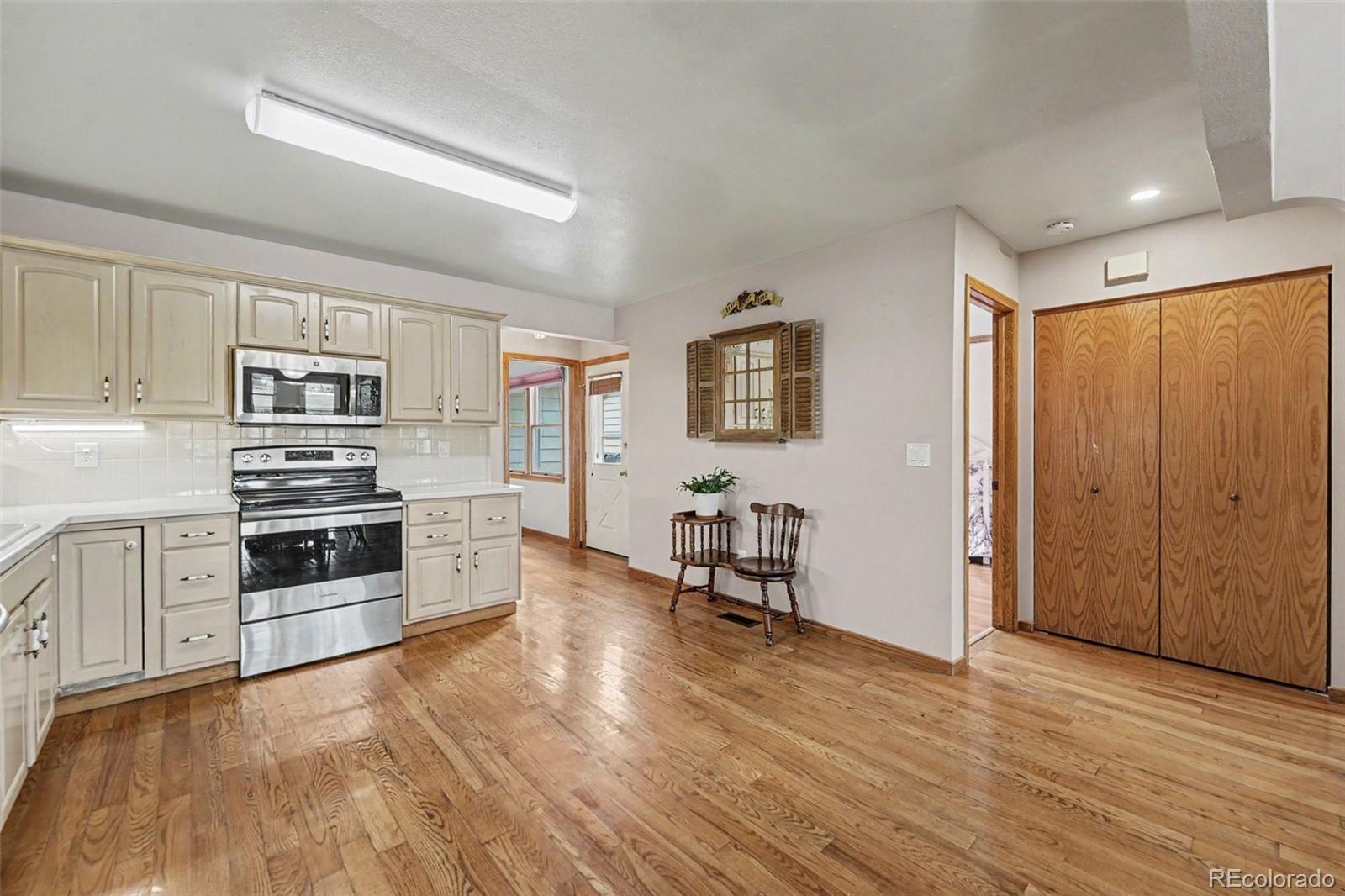 MLS Image #5 for 1566 w 29th street,loveland, Colorado
