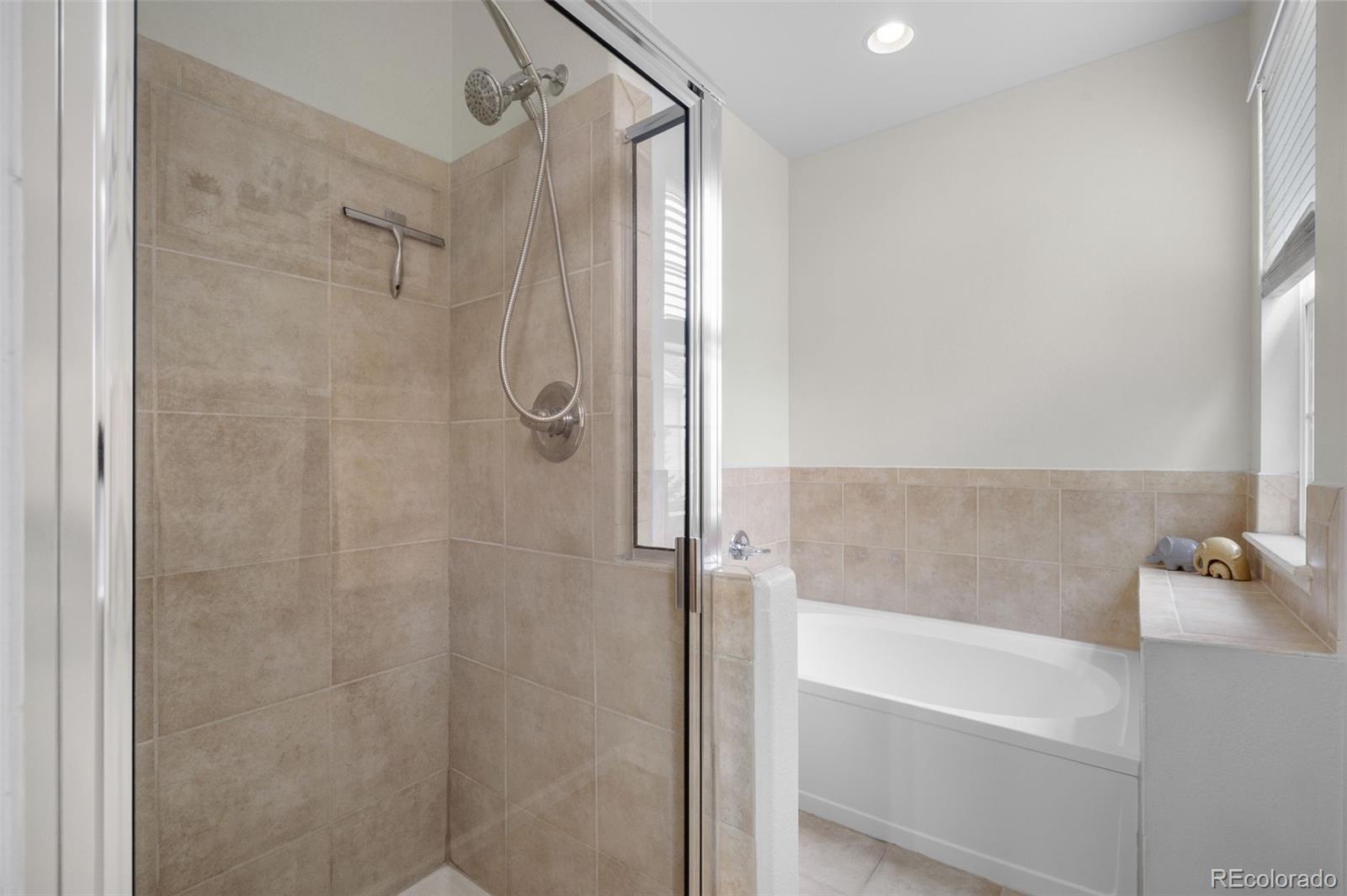 MLS Image #19 for 16170 e geddes lane 15,aurora, Colorado