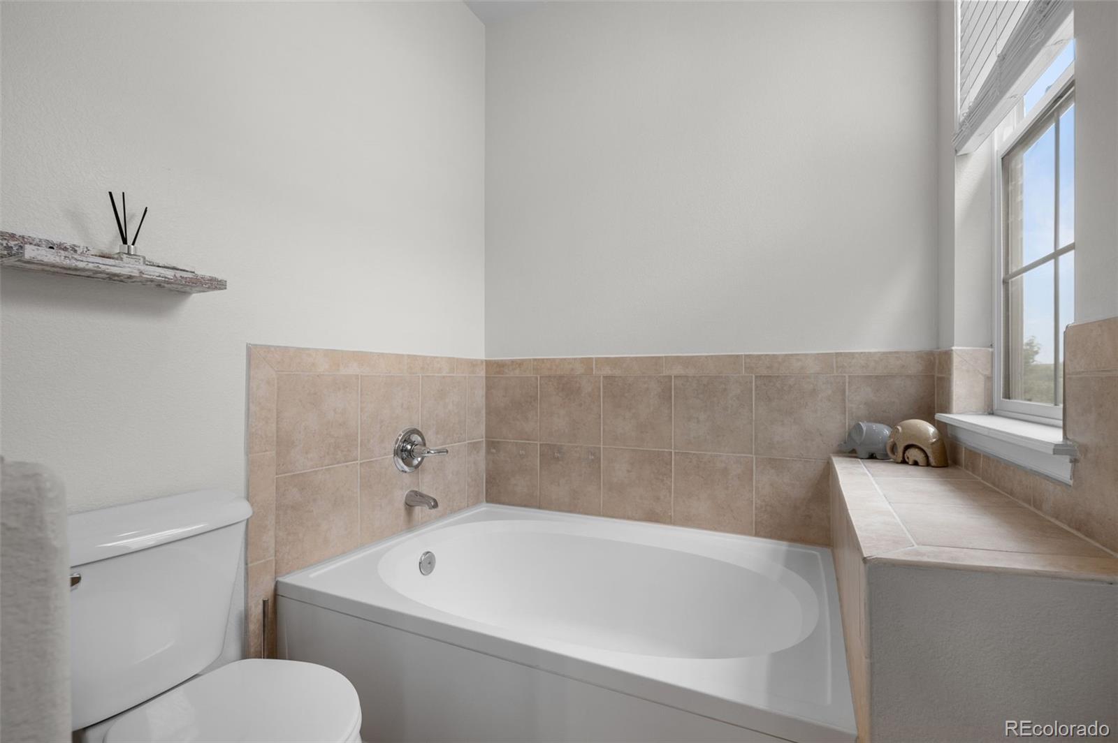 MLS Image #20 for 16170 e geddes lane 15,aurora, Colorado