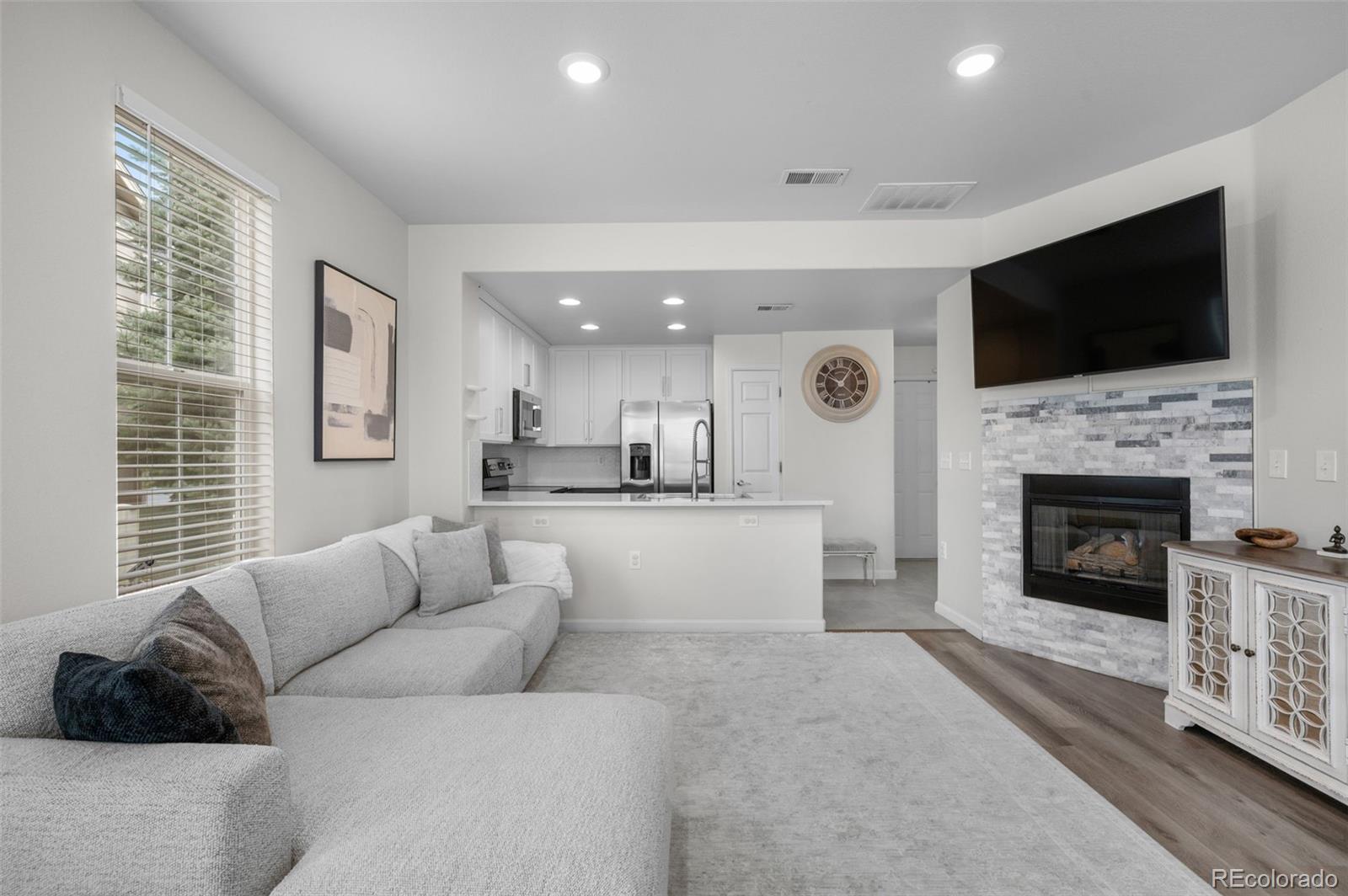 MLS Image #4 for 16170 e geddes lane 15,aurora, Colorado