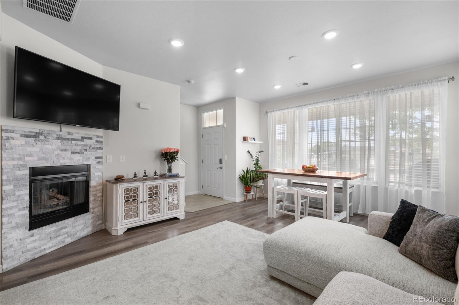 MLS Image #6 for 16170 e geddes lane 15,aurora, Colorado