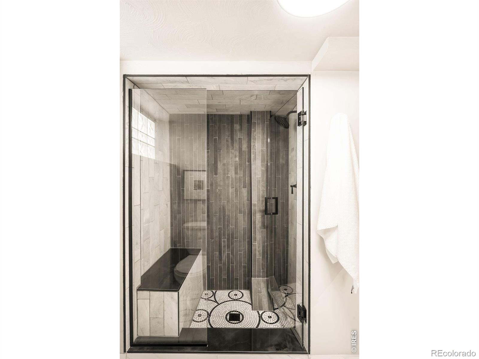 MLS Image #45 for 3045  ohm way,denver, Colorado