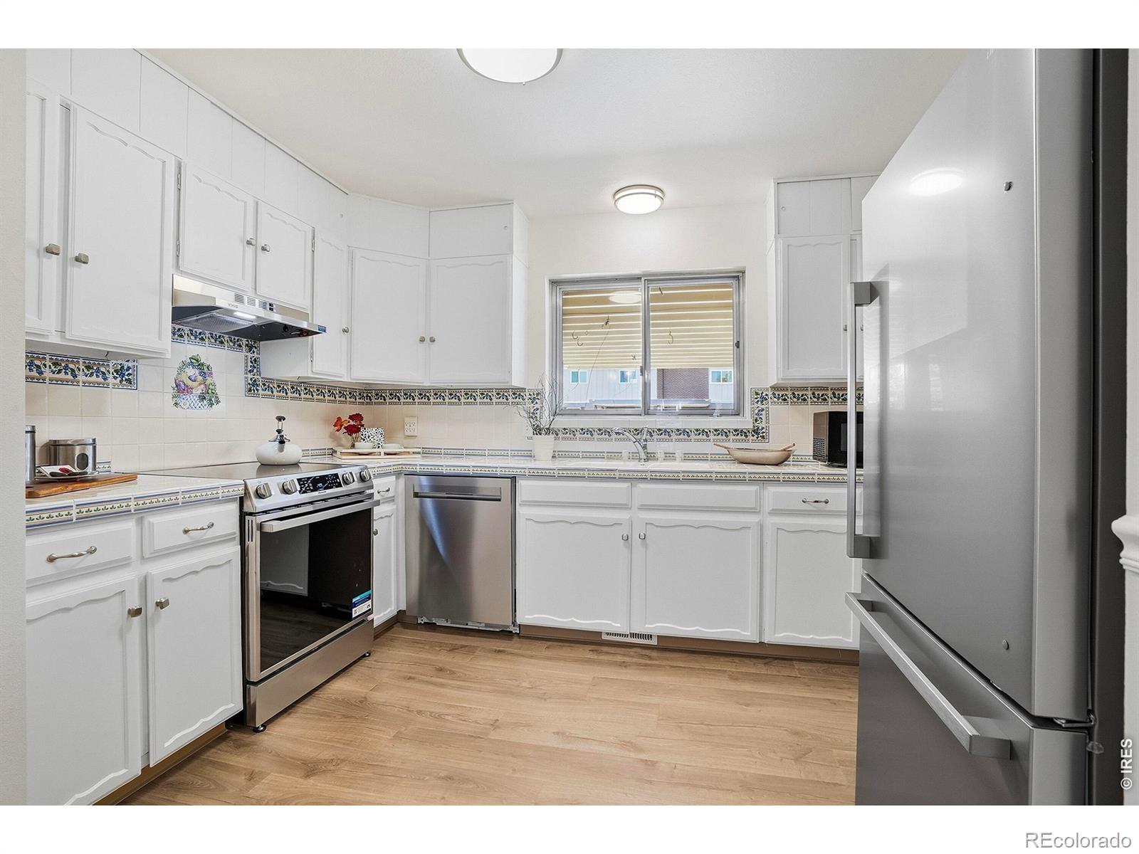 MLS Image #4 for 1466  greenbriar boulevard,boulder, Colorado