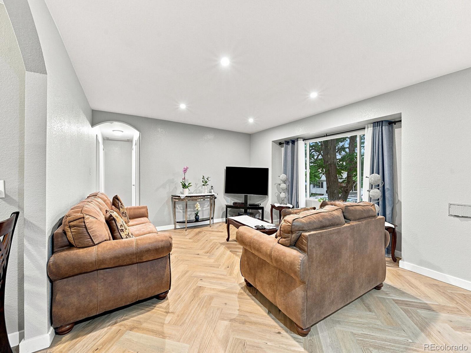 MLS Image #3 for 8671  hopkins drive,denver, Colorado