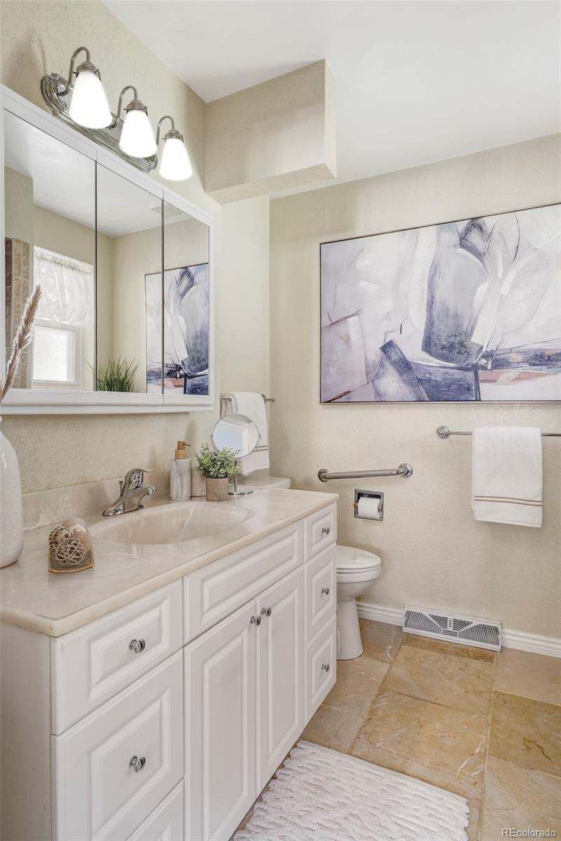 MLS Image #17 for 2005 w davies avenue,littleton, Colorado