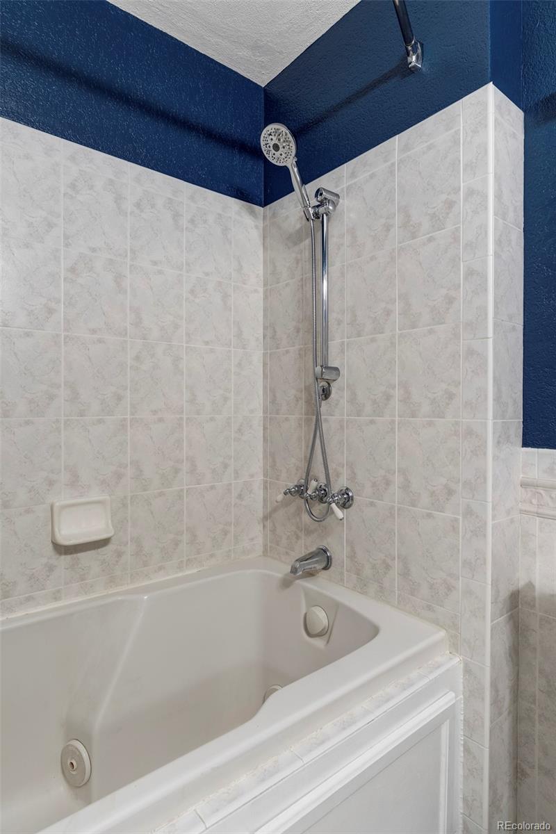 MLS Image #22 for 2005 w davies avenue,littleton, Colorado