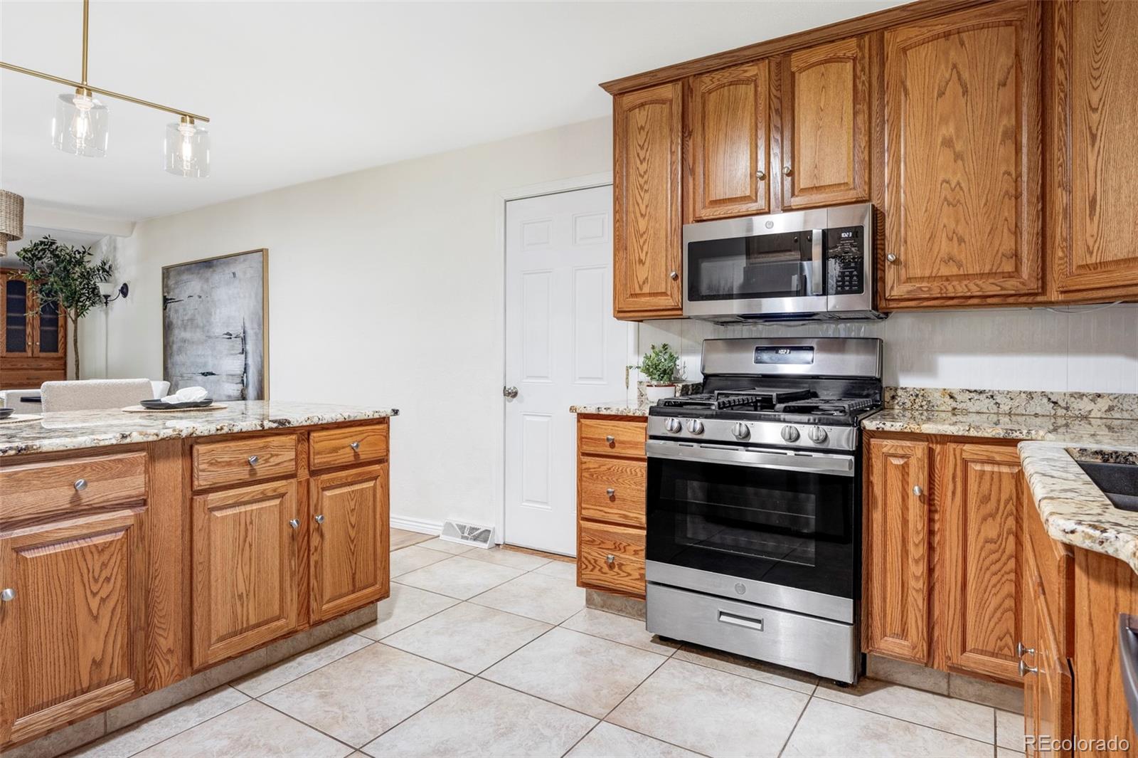 MLS Image #7 for 2005 w davies avenue,littleton, Colorado