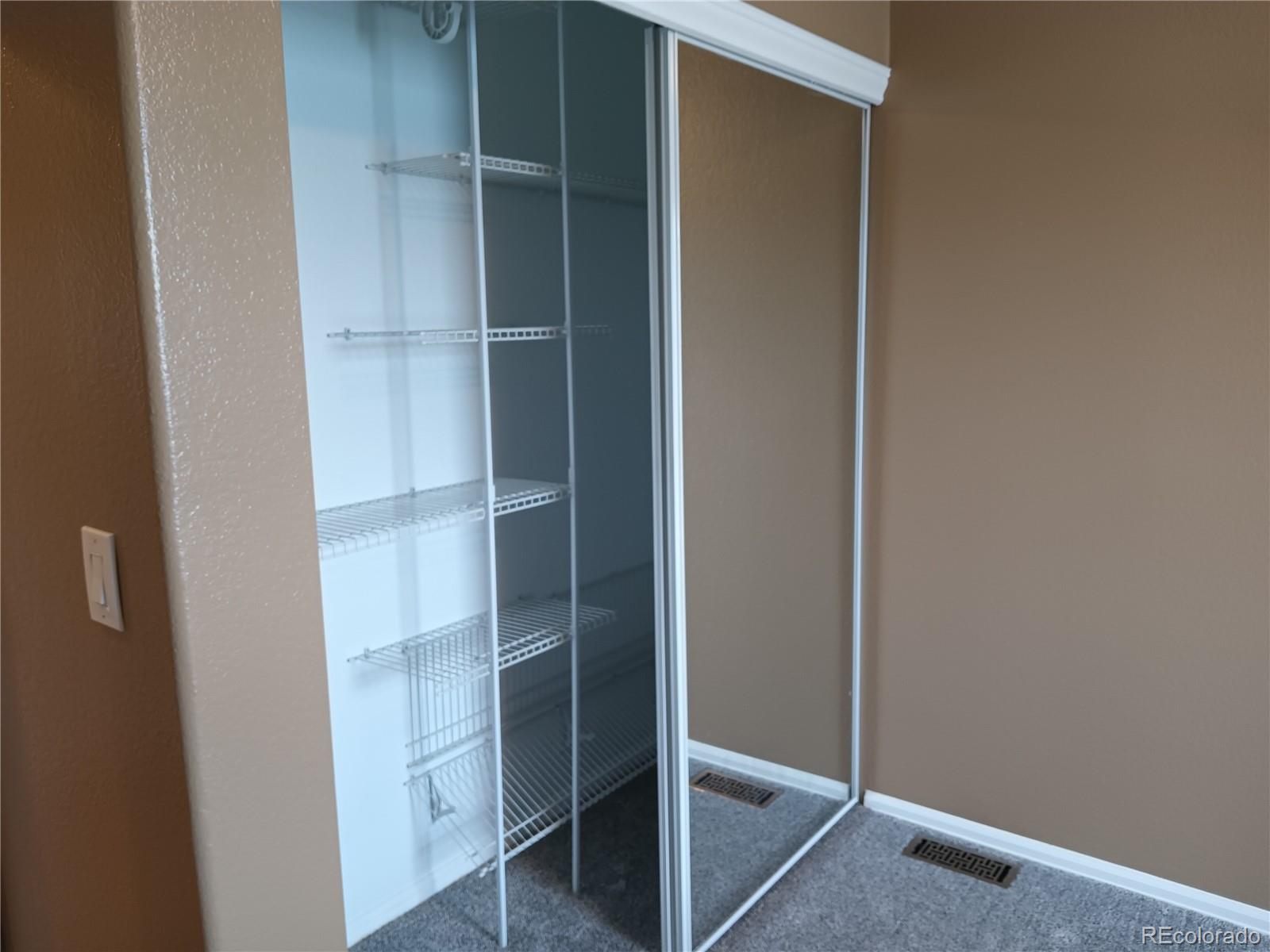 MLS Image #12 for 10021  hudson court,denver, Colorado