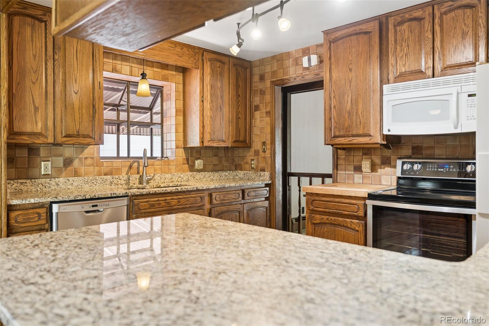 MLS Image #9 for 7830  bradburn boulevard,westminster, Colorado