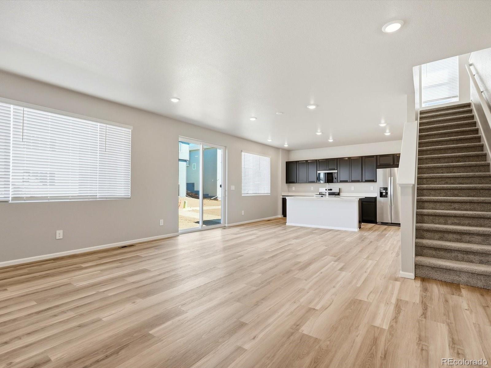 MLS Image #4 for 9224  sedalia street,commerce city, Colorado