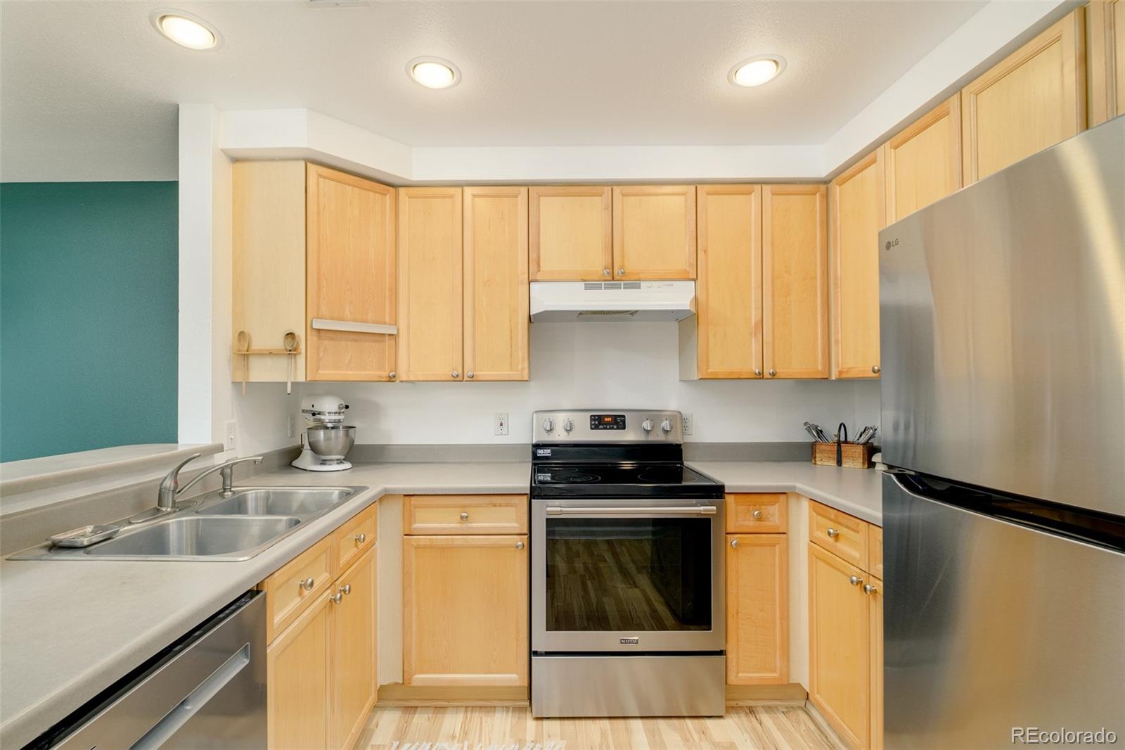MLS Image #6 for 2849  syracuse court,denver, Colorado