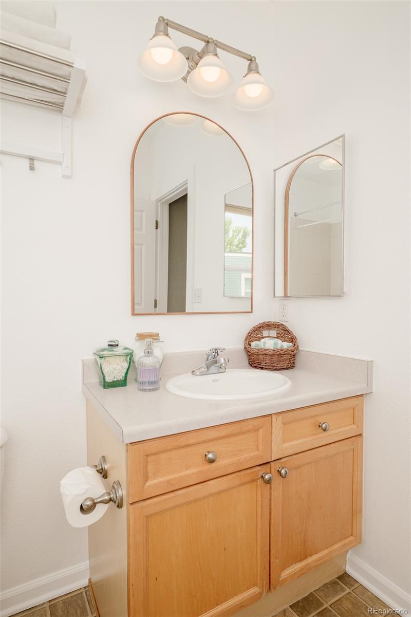 MLS Image #7 for 2849  syracuse court,denver, Colorado