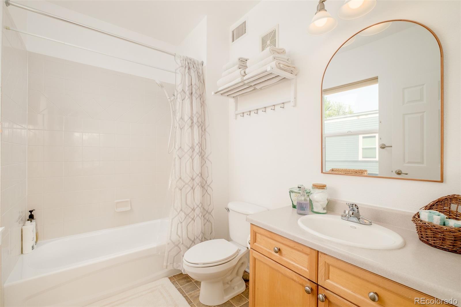 MLS Image #8 for 2849  syracuse court,denver, Colorado