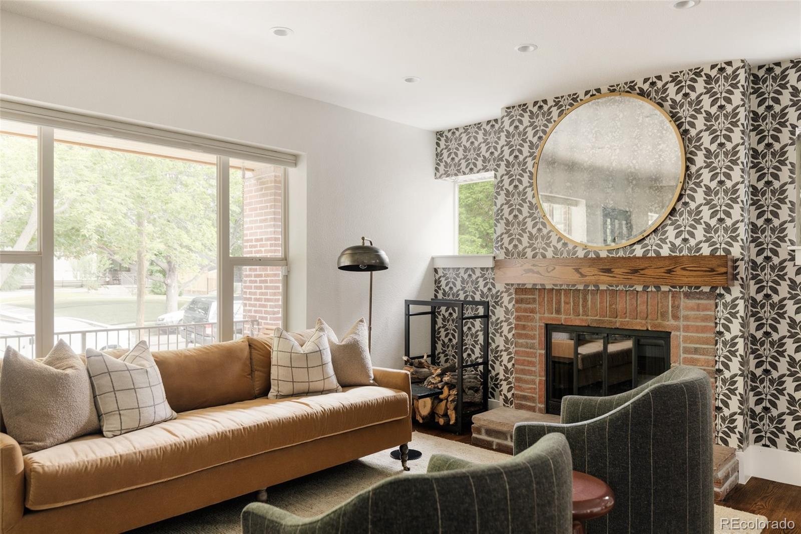 MLS Image #3 for 745 s york street,denver, Colorado