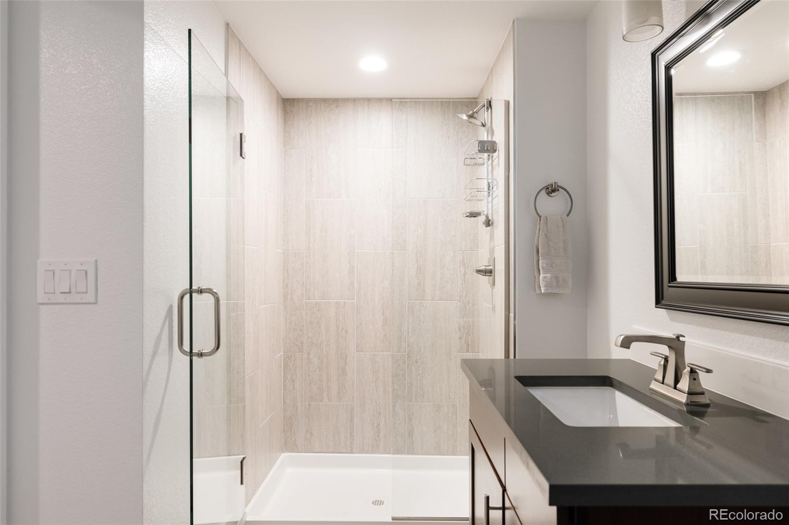 MLS Image #41 for 745 s york street,denver, Colorado