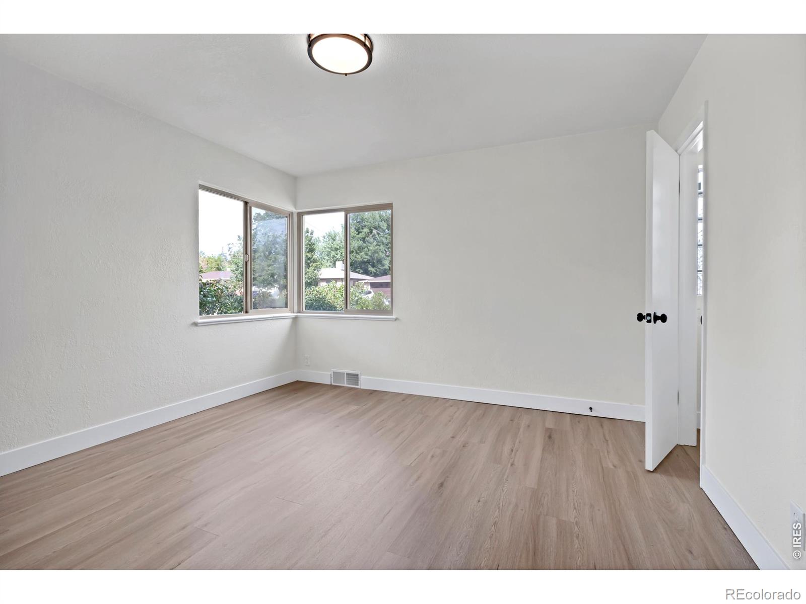 MLS Image #30 for 4823  eaton street,denver, Colorado