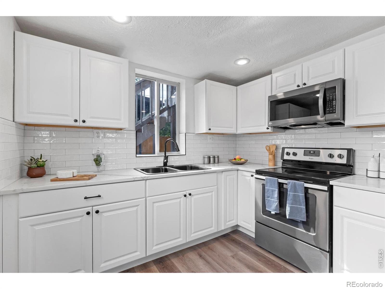 MLS Image #38 for 4823  eaton street,denver, Colorado