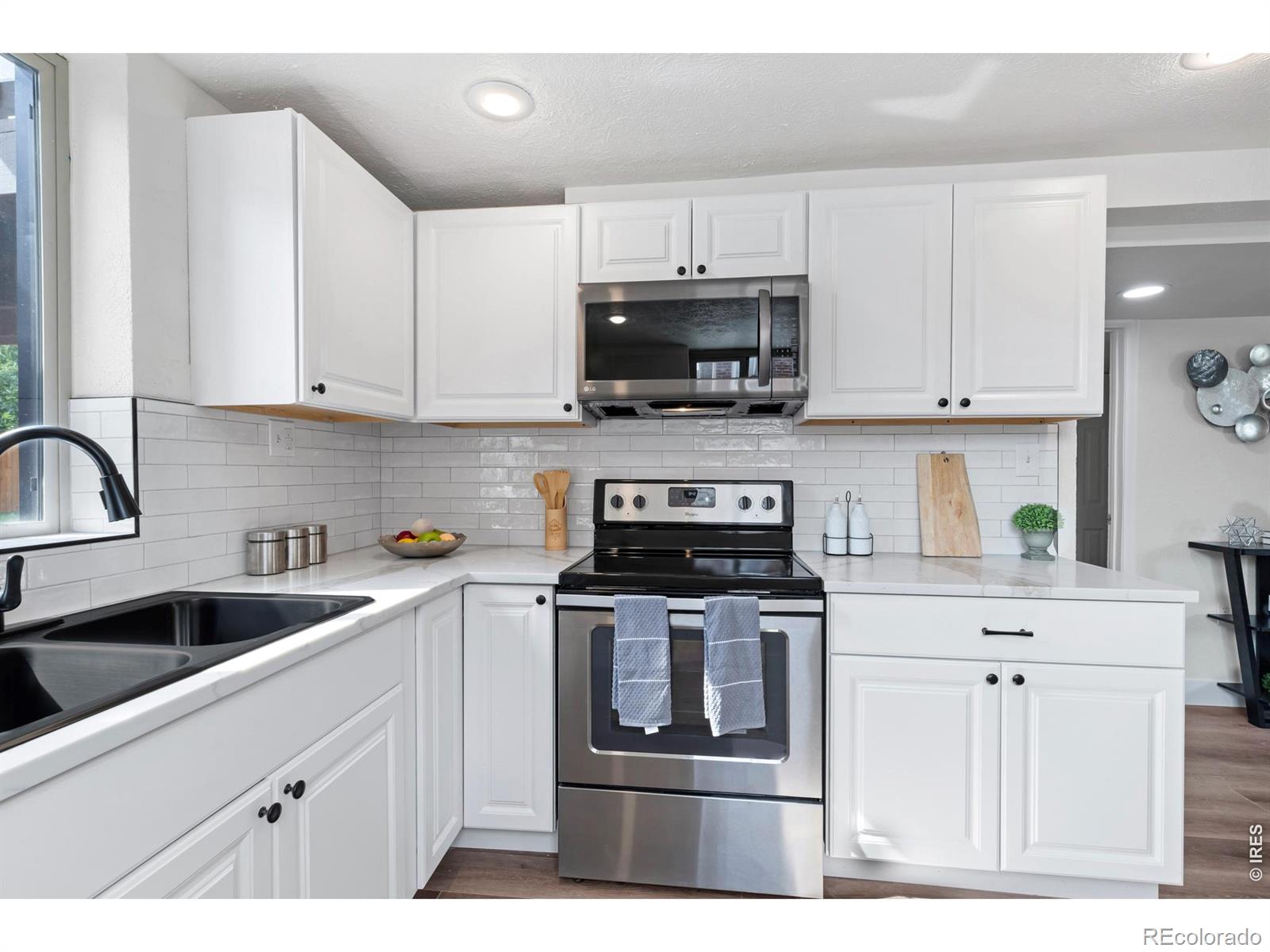 MLS Image #40 for 4823  eaton street,denver, Colorado