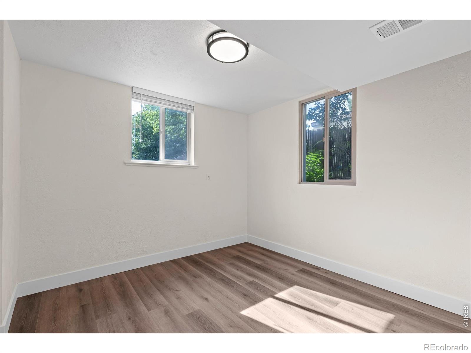 MLS Image #46 for 4823  eaton street,denver, Colorado