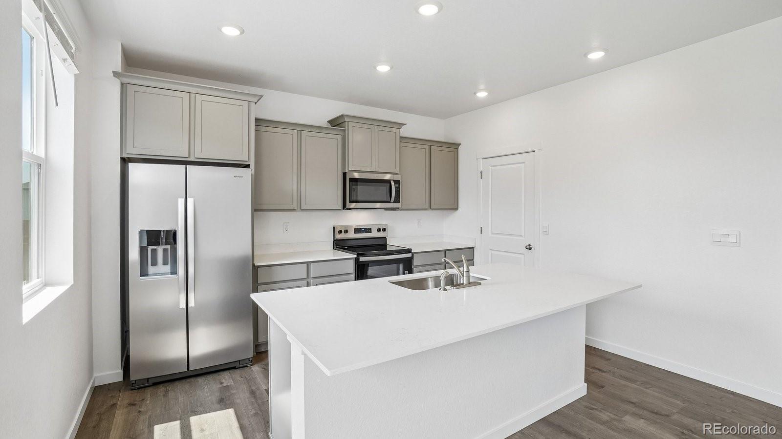 MLS Image #3 for 43113  castle stuart street,elizabeth, Colorado