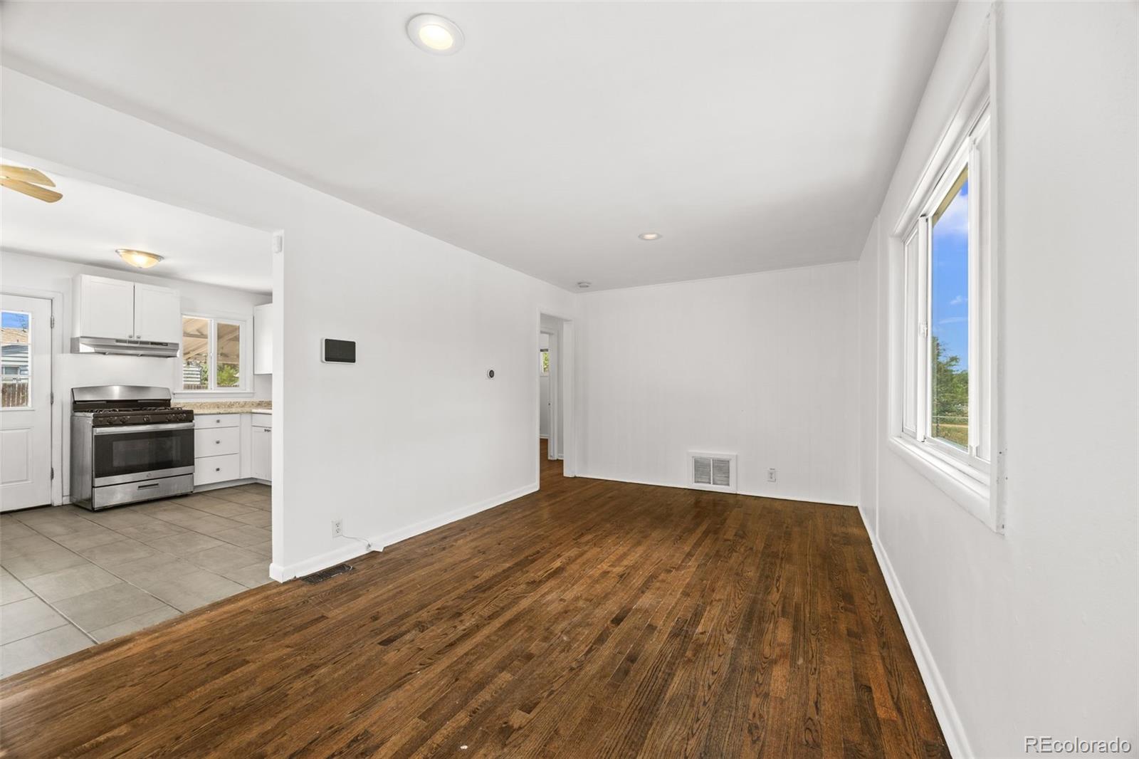 MLS Image #10 for 725  kingston street,aurora, Colorado