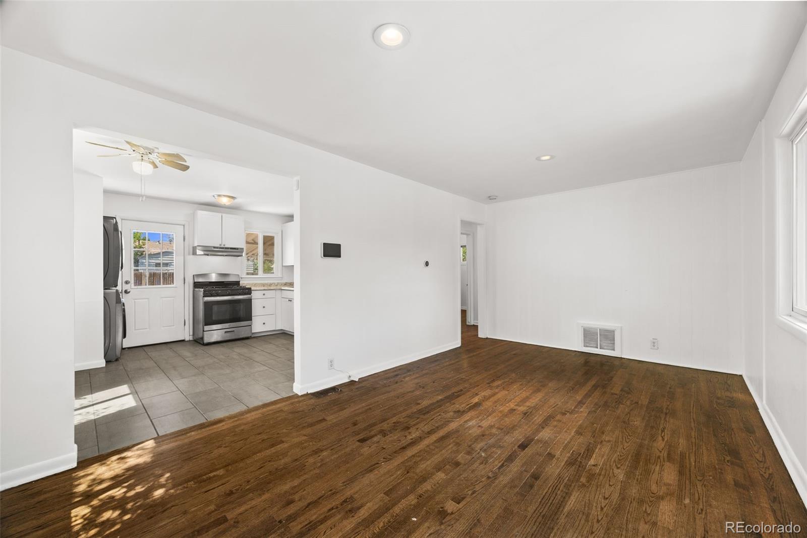 MLS Image #11 for 725  kingston street,aurora, Colorado