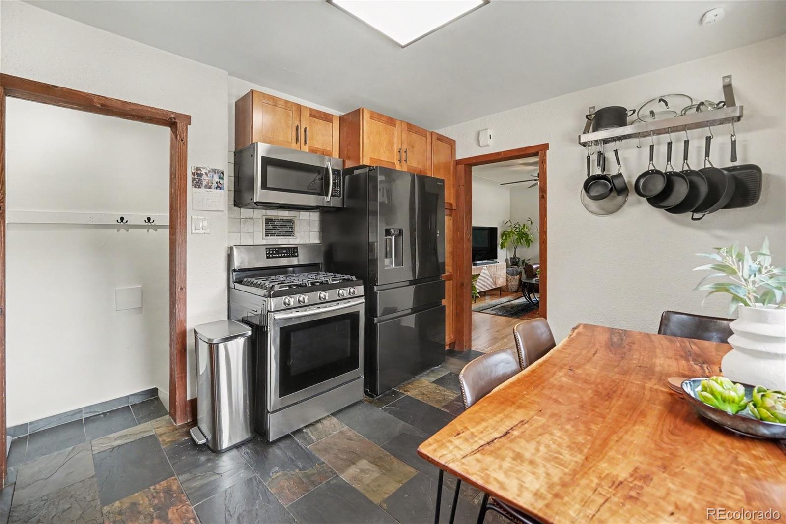 MLS Image #14 for 2636 s pearl street,denver, Colorado