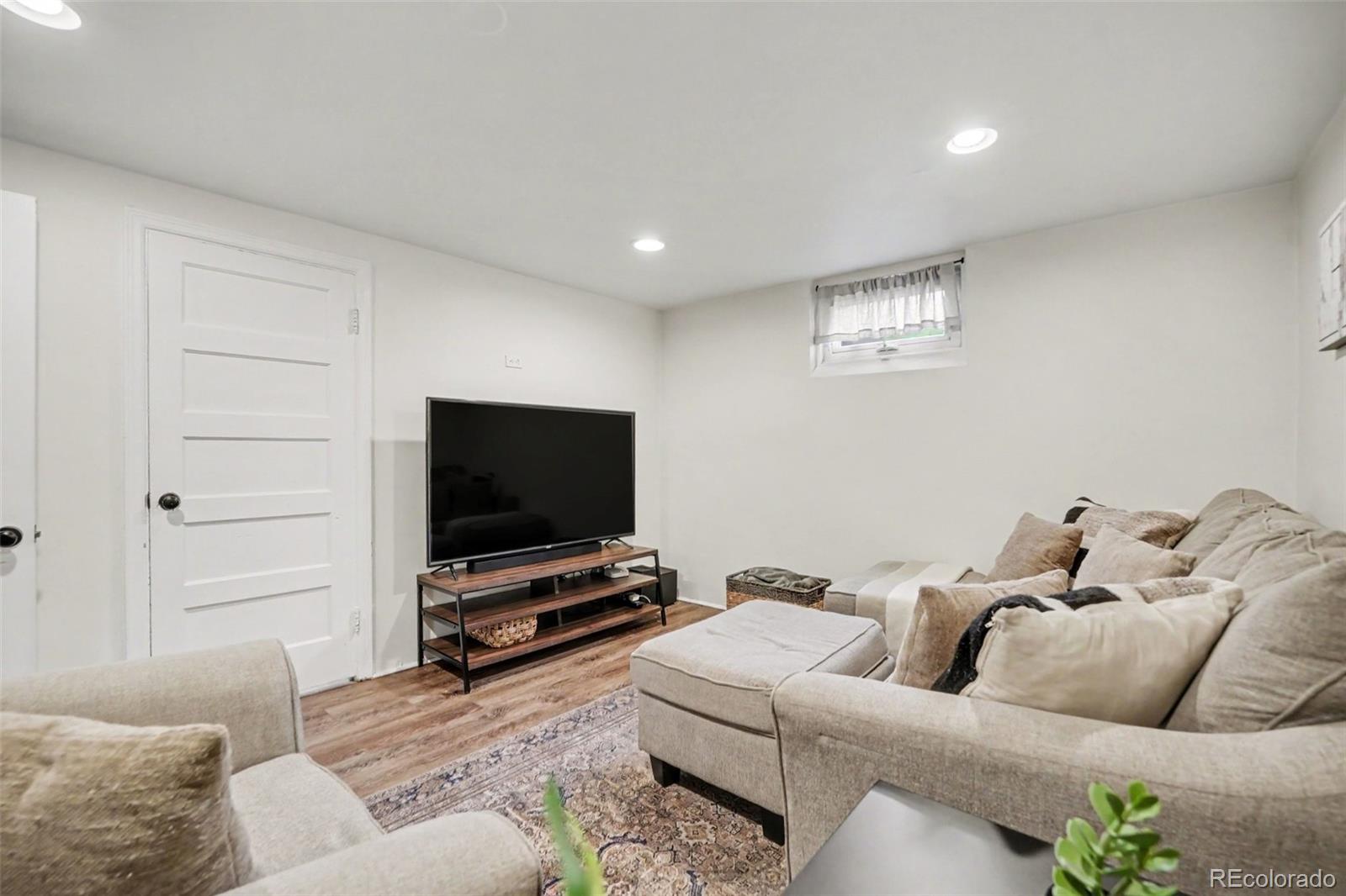 MLS Image #20 for 2636 s pearl street,denver, Colorado