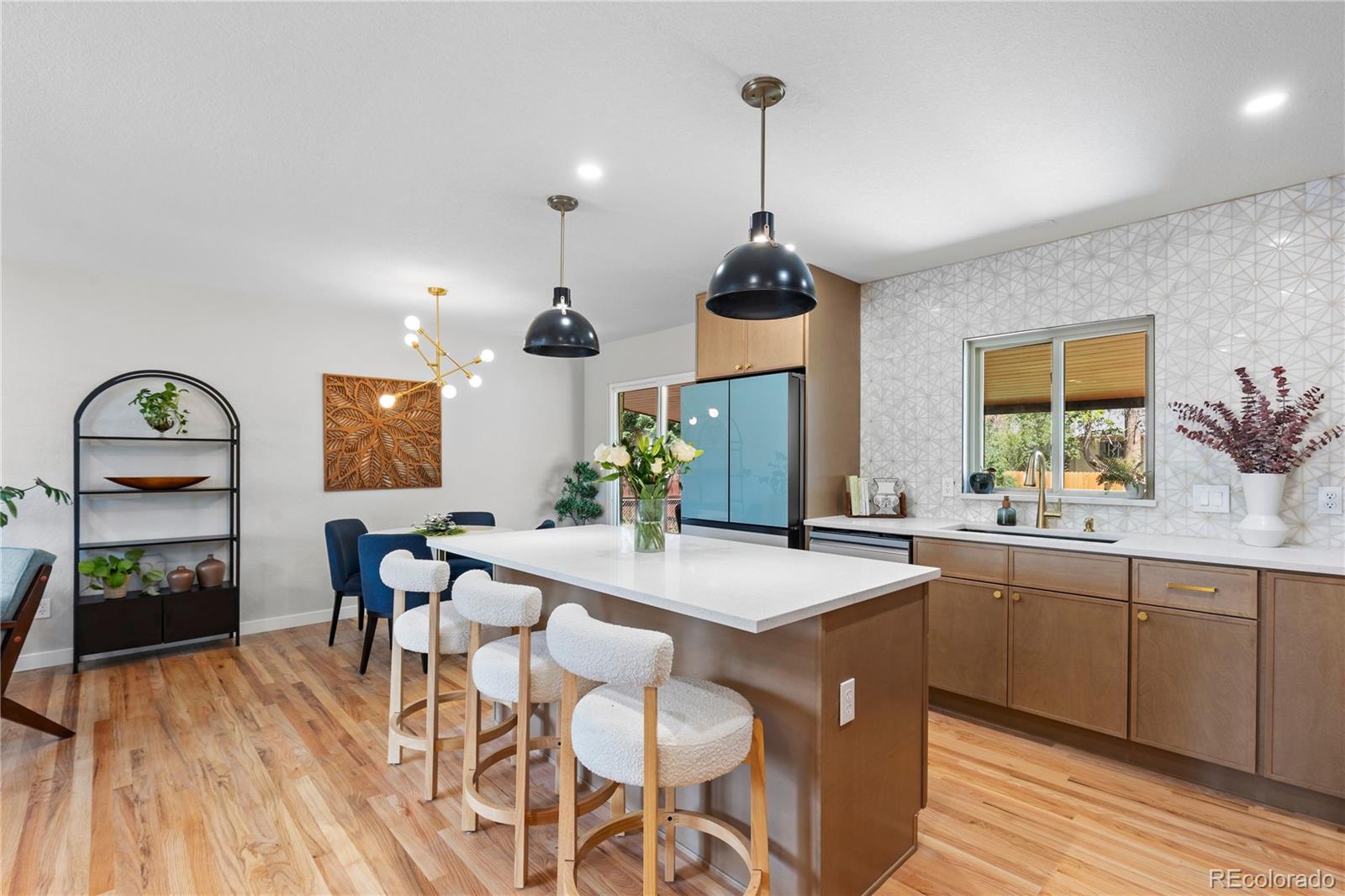 MLS Image #15 for 954 s ivy street,denver, Colorado