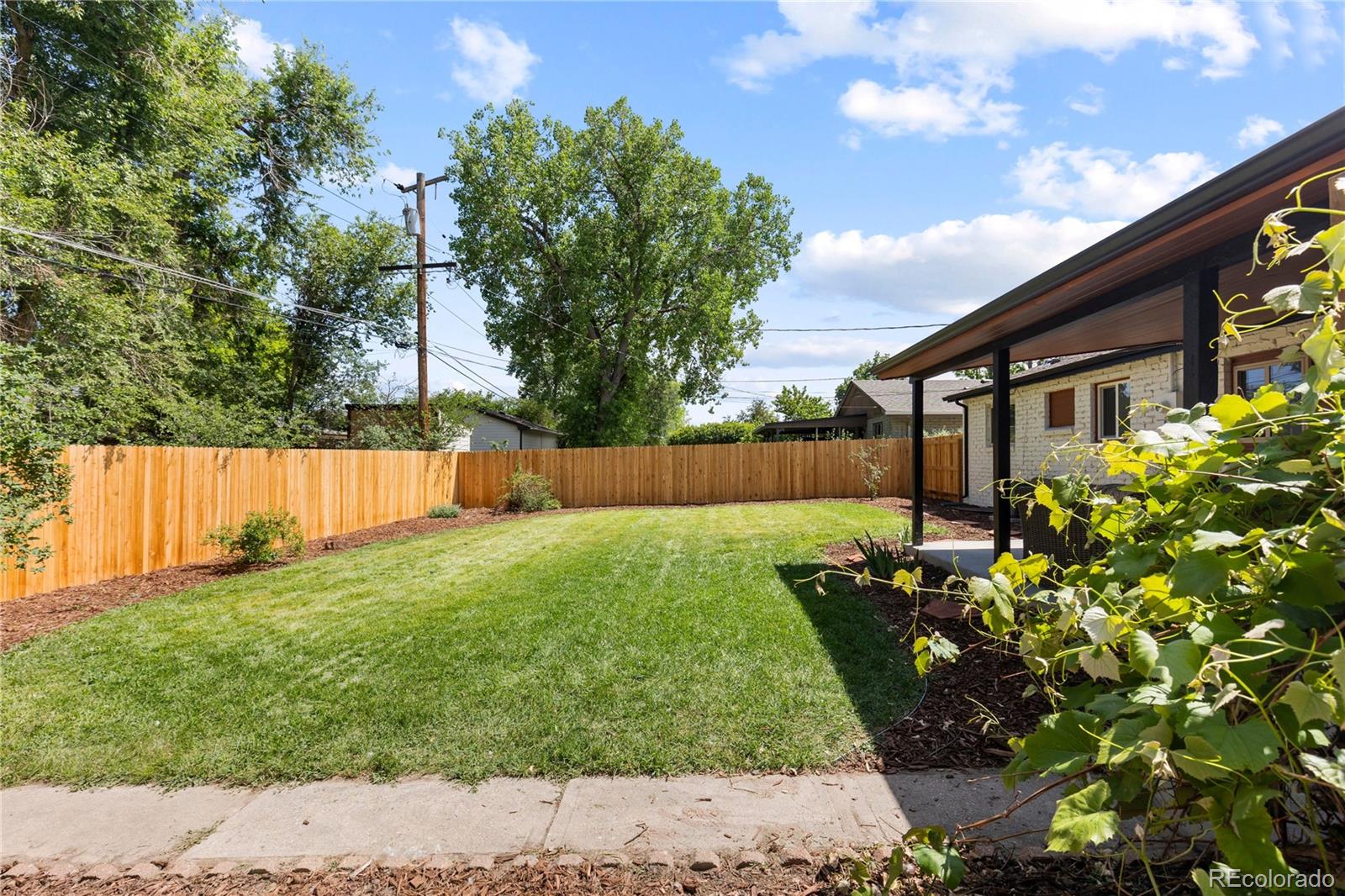 MLS Image #41 for 954 s ivy street,denver, Colorado