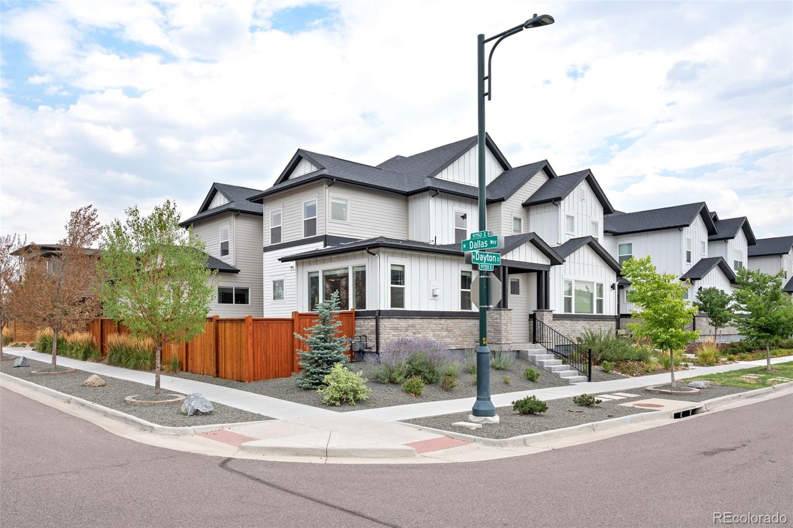 MLS Image #2 for 9751 e 62nd drive,denver, Colorado