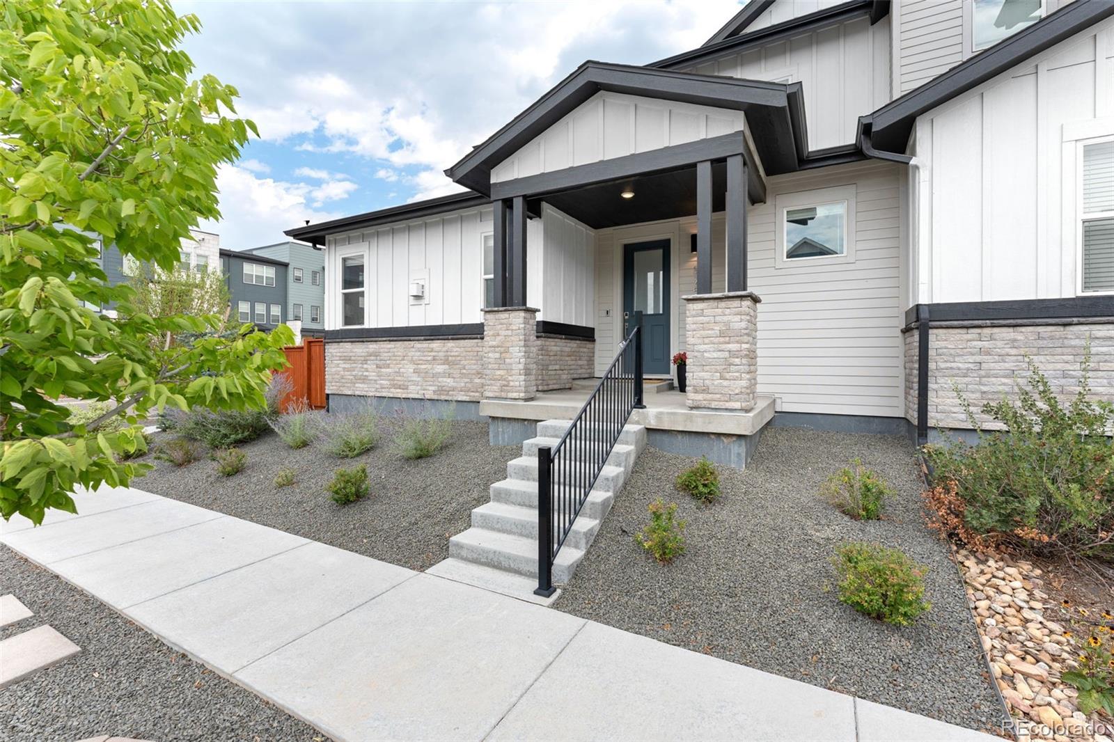 MLS Image #3 for 9751 e 62nd drive,denver, Colorado