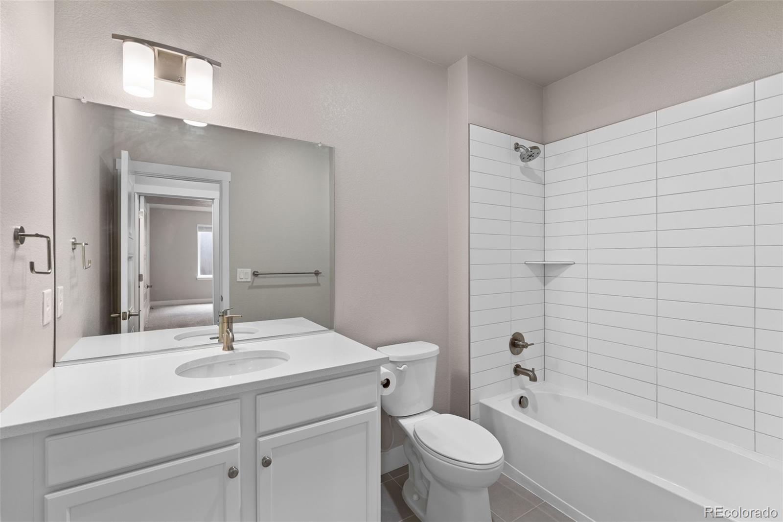 MLS Image #38 for 9751 e 62nd drive,denver, Colorado