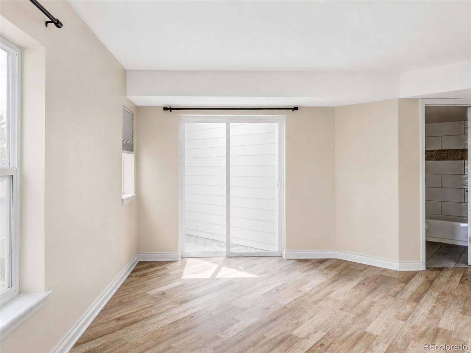 MLS Image #11 for 1226 s monaco street parkway,denver, Colorado