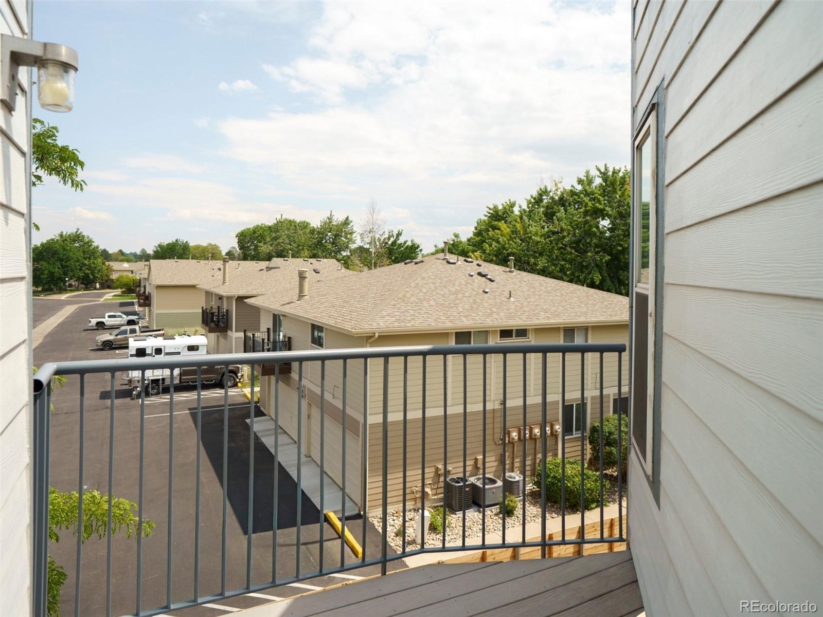 MLS Image #13 for 1226 s monaco street parkway,denver, Colorado